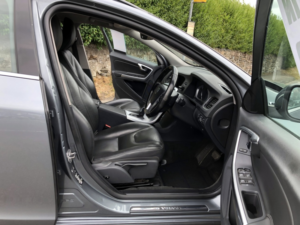 2017 Volvo V60 2.4 Se Nav D5 Twin Engine Diesel Plug-In-Hybrid Automatic AWD - Full Service History in Grey — image 3