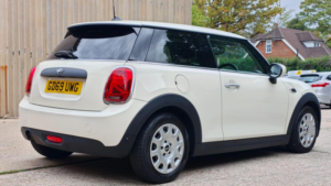 2020 MINI Hatch 1.5 One Classic Euro 6 (s/s) 3dr in White — image 6