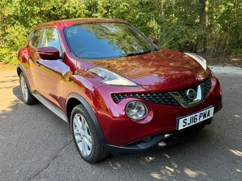 2016 Nissan Juke 1.2 Dig-T Acenta SUV 5dr Petrol Manual Euro 6 (s/s) (115 Ps) in Red — image 1