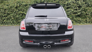 2012 MINI Hatch 1.6 Cooper S Automatic 3dr (184bhp) in Black — image 4