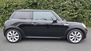 2012 MINI Hatch 1.6 Cooper S Automatic 3dr (184bhp) in Black — image 6