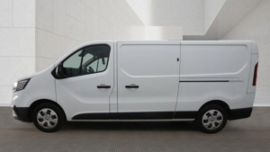 2023 Renault Trafic 2.0 Dci Blue Ll30 Business+ L2 H1 Euro 6 (s/s) 5dr in White — image 2