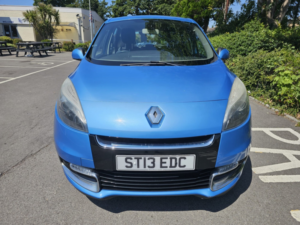 2013 Renault Scenic 1.5 Dci Dynamique Tomtom in Blue — image 3
