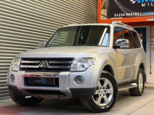 2007 Mitsubishi Shogun 3.2 Di-Dc Warrior Auto 4WD Euro 4 5dr Lwb in Silver — image 2