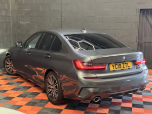 2019 BMW 3 Series 2.0 320d M Sport Saloon 4dr Diesel Auto Euro 6 (s/s) (190 Ps) in Grey — image 2