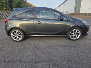 2017 Vauxhall Corsa 1.4 I Turbo Ecotec Sri Vx Line 3 Door in Grey — image 2