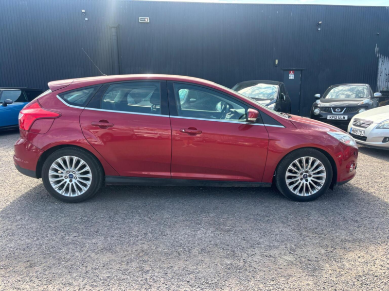 2012 Ford Focus 1.6 Tdci Titanium X Euro 5 (s/s) 5dr in Red — image 1