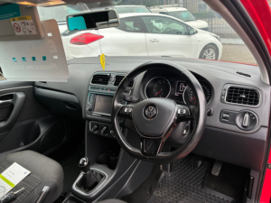 2014 Volkswagen Polo 1.0 Bluemotion Tech Se Hatchback 3dr Petrol Manual Euro 6 (s/s) (60 Ps) in Red — image 4