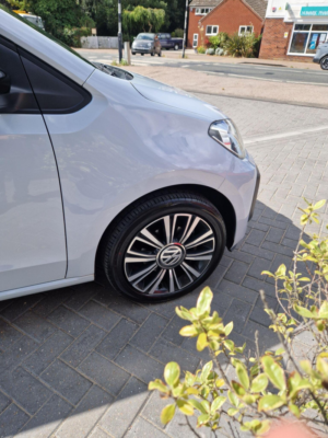 2017 Volkswagen Up! 1.0 High Up! Euro 6 (s/s) 5dr in Silver — image 2