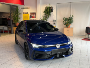 2025 Volkswagen Golf 2.0 Tsi R Black Edition in Blue — image 2