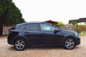 2024 Volkswagen Taigo 1.0 Tsi R-Line in Black — image 4