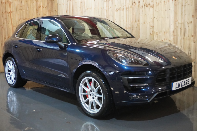 2016 Porsche Macan 3.6 T V6 Turbo in Blue — image 1