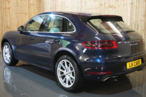 2016 Porsche Macan 3.6 T V6 Turbo in Blue — image 4