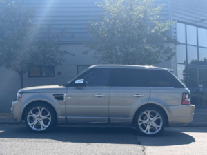 2012 Land Rover Range Rover Sport 3.0 Range Rover Sport Hse Sdv6 Auto 4WD 5dr in Gold — image 4