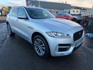 2017 Jaguar F-Pace 2.0 D180 R-Sport Auto AWD Euro 6 (s/s) 5dr in Silver — image 5