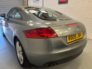 2009 Audi Tt 2.0 Tdi Quattro Euro 4 3dr in Grey — image 5