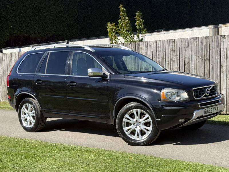 2012 Volvo Xc90 2.4 D5 Se Lux in Black — image 1