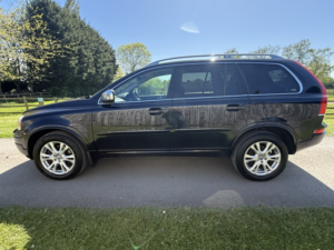 2012 Volvo Xc90 2.4 D5 Se Lux in Black — image 4