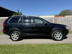 2012 Volvo Xc90 2.4 D5 Se Lux in Black — image 6