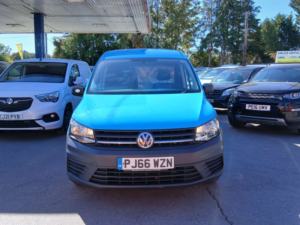 2016 Volkswagen Caddy Maxi 2.0 Tdi C20 Bluemotion Tech Startline Panel Van 6dr Diesel Manual Lwb Euro 6 (s/s) (102 Ps) in Blue — image 2