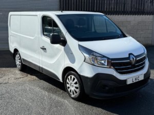 2021 Renault Trafic 2.0 Dci Energy 28 Business+ Swb Standard Roof Euro 6 (s/s) 5dr in White — image 2