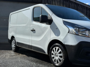 2021 Renault Trafic 2.0 Dci Energy 28 Business+ Swb Standard Roof Euro 6 (s/s) 5dr in White — image 4