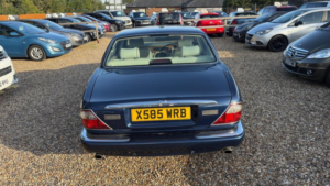 2000 Jaguar Xj 4.0 Sovereign Lwb Saloon 4dr in Blue — image 6