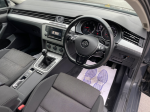 2016 Volkswagen Passat 2.0 Tdi Bluemotion Tech Se Business in Grey — image 5