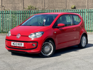 2013 Volkswagen Up! 1.0 Bluemotion Tech High Up! in Red — image 3