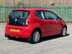 2013 Volkswagen Up! 1.0 Bluemotion Tech High Up! in Red — image 4