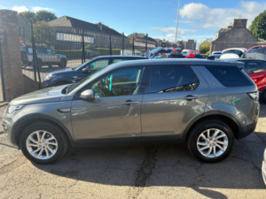 2017 Land Rover Discovery Sport 2.0 Td4 Se Tech SUV 5dr Diesel Auto 4WD Euro 6 (s/s) (180 Ps) in Grey — image 6