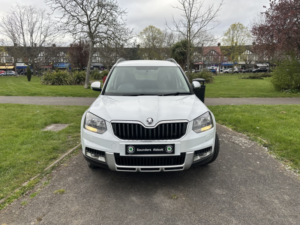 2014 Skoda Yeti 1.2 Tsi Se in White — image 2