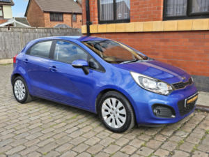 2012 Kia Rio 1.3 2 in Blue — image 2