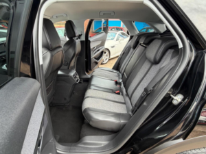 2018 Peugeot 3008 1.2 Puretech Allure Eat Euro 6 (s/s) 5dr in Black — image 5