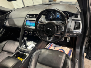 2019 Jaguar E-Pace 2.0 D180 R-Dynamic Se Auto AWD Euro 6 (s/s) 5dr in Grey — image 2