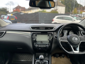 2019 Nissan Qashqai 1.3 Dig-T Tekna Euro 6 (s/s) 5dr in Blue — image 5