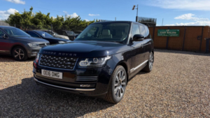 2016 Land Rover Range Rover 4.4 Sd V8 Autobiography Auto 4WD Euro 6 (s/s) 5dr in Black — image 2