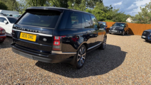 2016 Land Rover Range Rover 4.4 Sd V8 Autobiography Auto 4WD Euro 6 (s/s) 5dr in Black — image 5