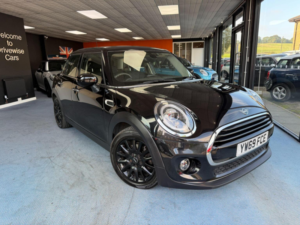 2019 MINI Hatch
