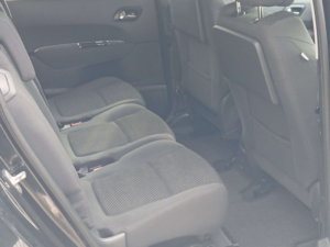 2014 Peugeot 5008 1.6 5008 Active E-Hdi Semi-Auto 5dr in Black — image 5