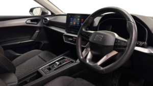 2021 SEAT Leon 1.4 Ehybrid 12.8kwh Fr Hatchback 5dr Petrol Plug-In Hybrid DSG Euro 6 (s/s) (204 Ps) in Black — image 4