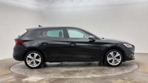2021 SEAT Leon 1.4 Ehybrid 12.8kwh Fr Hatchback 5dr Petrol Plug-In Hybrid DSG Euro 6 (s/s) (204 Ps) in Black — image 5