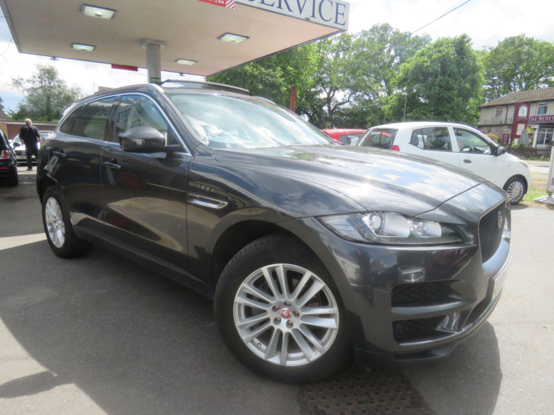 2020 Jaguar F-Pace 2.0 D180 Portfolio Auto AWD Euro 6 (s/s) 5dr in Grey — image 1