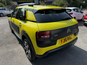 2015 Citroen C4 Cactus 1.6 Bluehdi Flair in Yellow — image 3