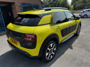 2015 Citroen C4 Cactus 1.6 Bluehdi Flair in Yellow — image 5