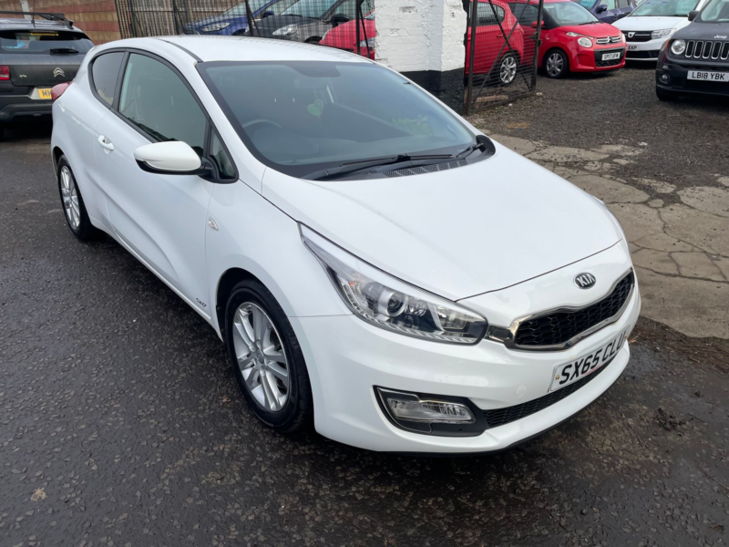 2015 Kia Proceed 1.4l Pro Ceed Sr7 Coupe 3dr Petrol Manual Euro 6 (98 Bhp) in White — image 1