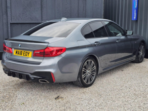 2018 BMW 5 Series 2.0 520d M Sport Auto Euro 6 (s/s) 4dr in Blue — image 2
