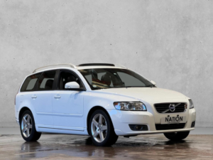 2012 Volvo V50 2.0 Se Lux Premium Euro 5 5dr in White — image 3