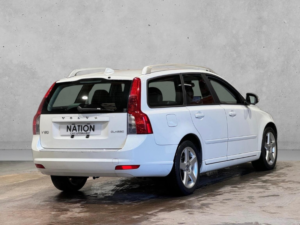 2012 Volvo V50 2.0 Se Lux Premium Euro 5 5dr in White — image 5