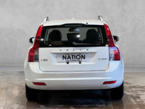 2012 Volvo V50 2.0 Se Lux Premium Euro 5 5dr in White — image 6